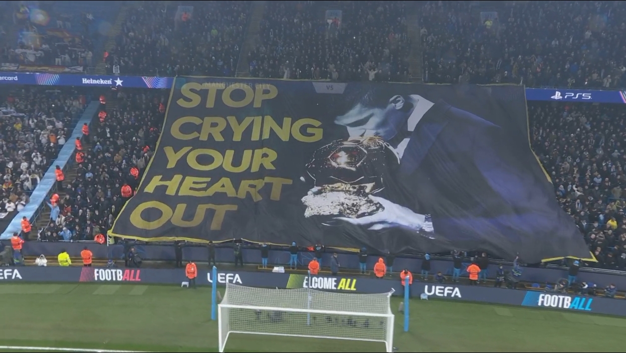  曼城球迷打出羅德里親吻金球獎TIFO：收起你的眼淚！