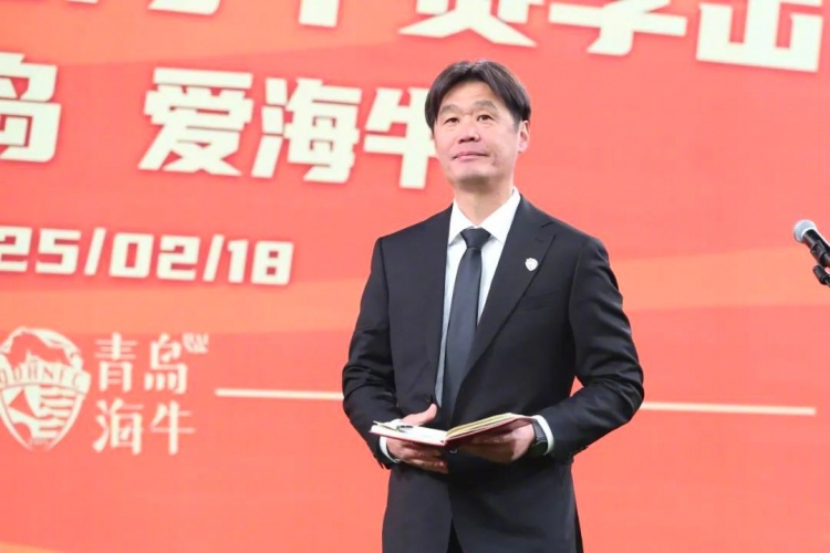  多名媒體人士點(diǎn)評(píng)海牛：引援老中青都有，就看李霄鵬的捏合能力了