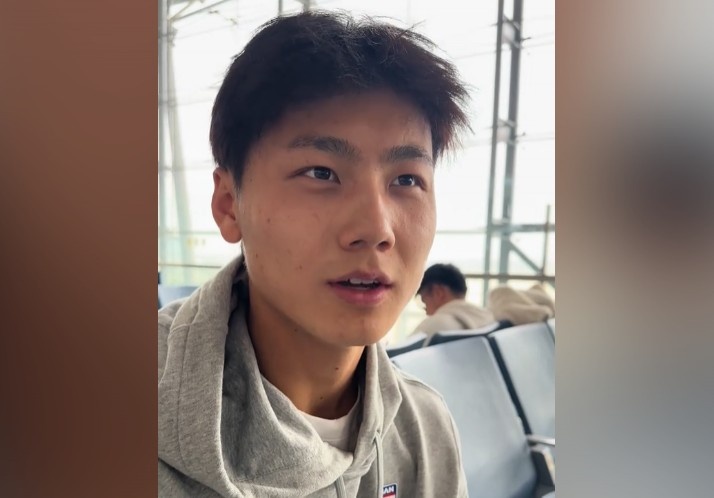  為何半場過后不久被換下？毛偉杰：兩條腿特別緊，李導(dǎo)怕我受傷