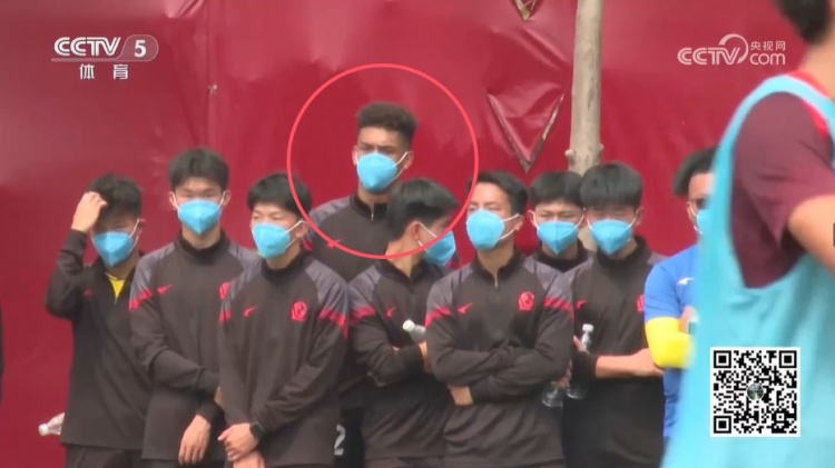  無緣U17國足名單，張洪福隨恒大足校觀摩國少隊訓練