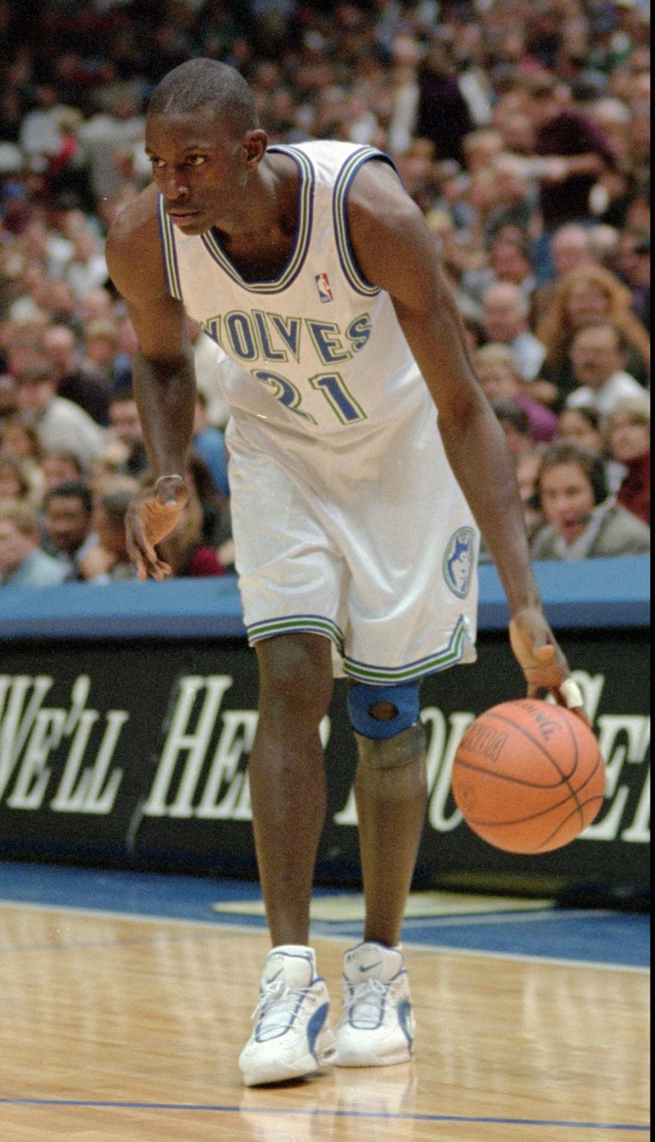  KG：你以為我喜歡狼隊老板那個XX？我們來NBA就是工作&拿錢回家