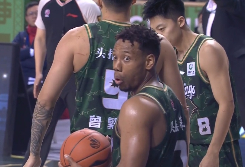  外線很準(zhǔn)！祝銘震6記三分拿下22分6籃板