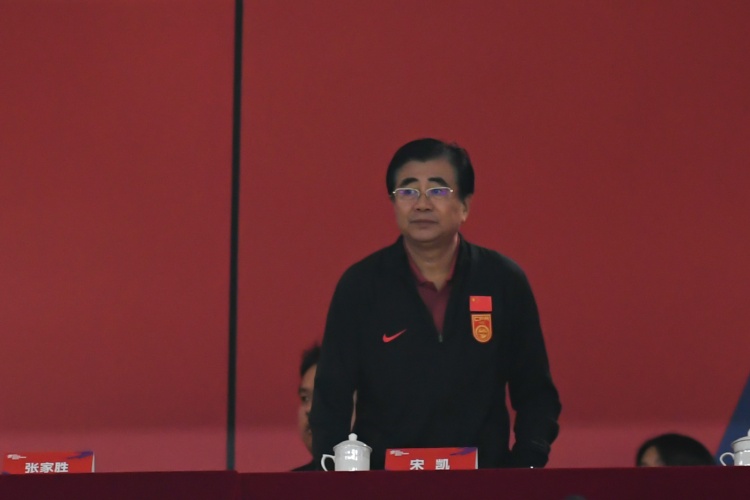  北青體育：宋凱、許基仁探班U20國青，將全程陪伴征戰(zhàn)U20亞洲杯